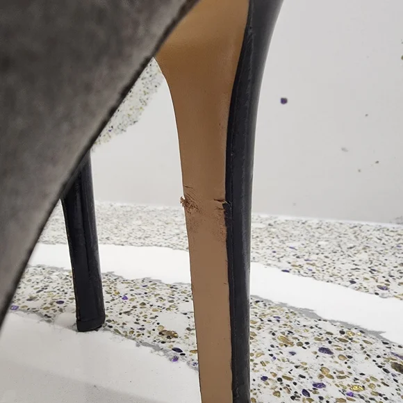 Ferragamo Vara Spectator Platform Pumps Gray Suede & Black Leather US 10, IT 40 - Picture 12 of 14